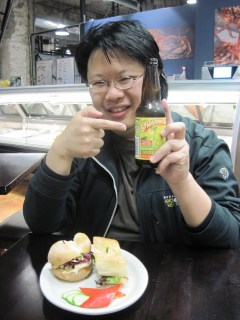 VIC-PUBLIC-MARKET-COWICHAN-BAY-SEAFOODIMG_0230