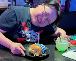Ed and a Glitch Burger